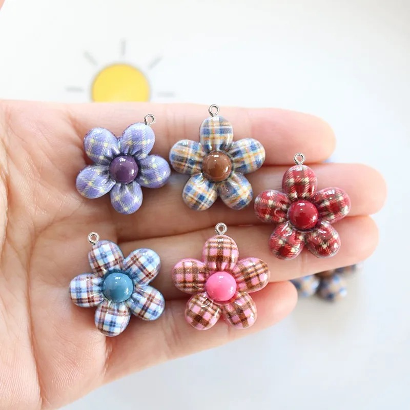 10 Pezzi Ciondolo in Resina a  - Art Craft Flower recensione e prezzo